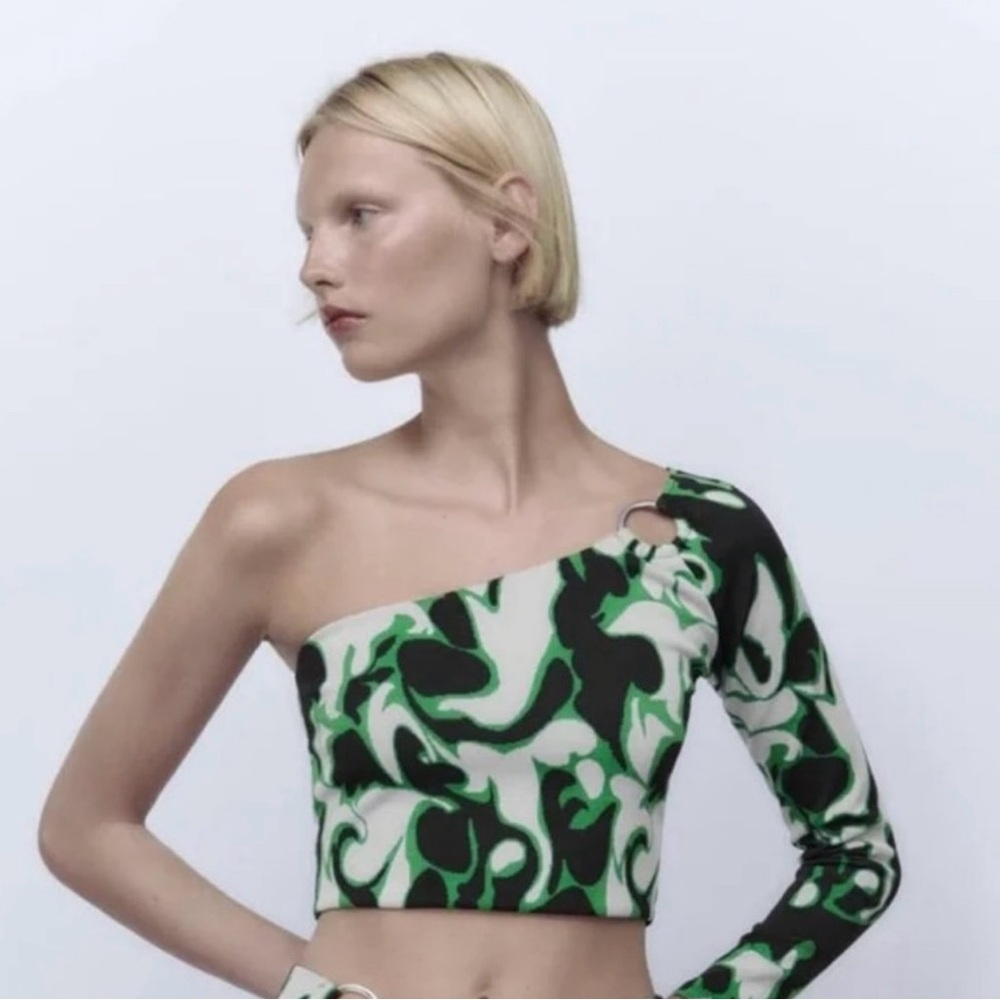 ZARA Women's Size M New With Tags One-Shoulder Knit Crop Top